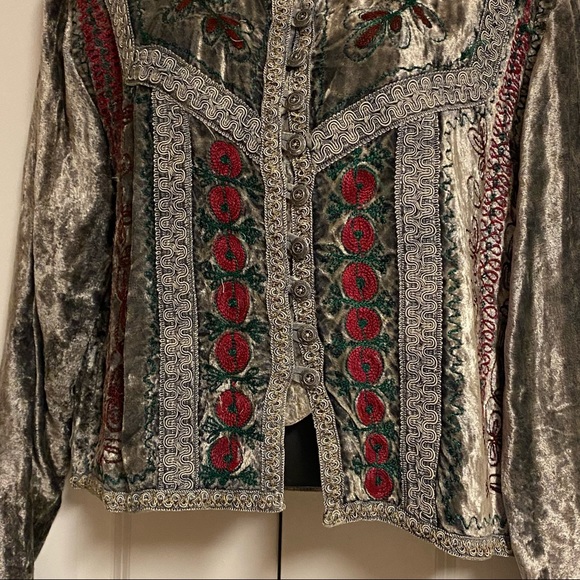 Johnny Was shiny grey Embroidered Velvet Top - Picture 3 of 12